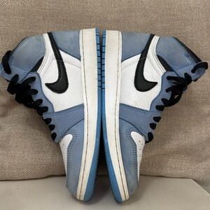 Jordan 1 High (University Blue)